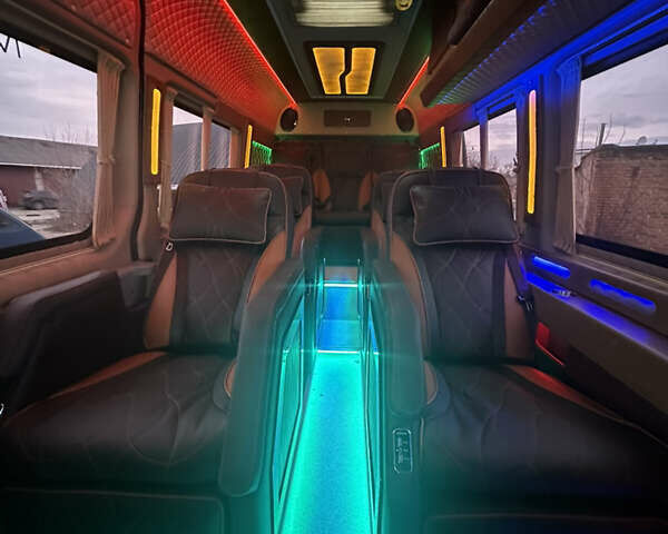 Білий Мерседес Sprinter, об'ємом двигуна 2.99 л та пробігом 380 тис. км за 44400 $, фото 37 на Automoto.ua