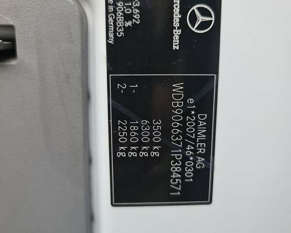 Белый Мерседес Sprinter, объемом двигателя 2.99 л и пробегом 496 тыс. км за 45000 $, фото 24 на Automoto.ua