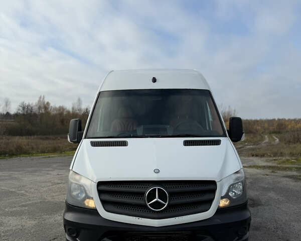 Білий Мерседес Sprinter, об'ємом двигуна 2.14 л та пробігом 268 тис. км за 25000 $, фото 1 на Automoto.ua