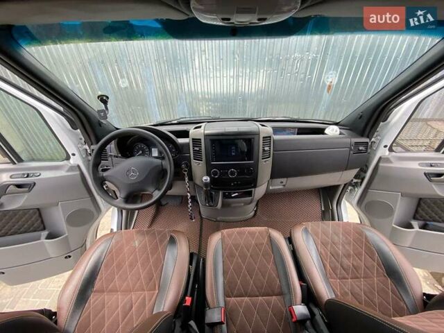 Белый Мерседес Sprinter, объемом двигателя 2.14 л и пробегом 660 тыс. км за 28400 $, фото 11 на Automoto.ua