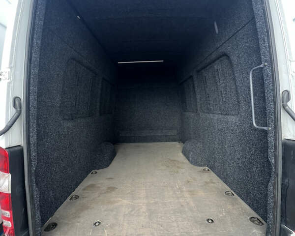 Белый Мерседес Sprinter, объемом двигателя 3 л и пробегом 852 тыс. км за 32000 $, фото 10 на Automoto.ua