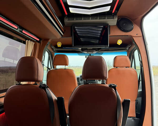 Білий Мерседес Sprinter, об'ємом двигуна 2.14 л та пробігом 268 тис. км за 25000 $, фото 21 на Automoto.ua