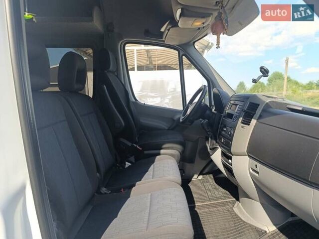 Белый Мерседес Sprinter, объемом двигателя 2.2 л и пробегом 352 тыс. км за 25600 $, фото 23 на Automoto.ua