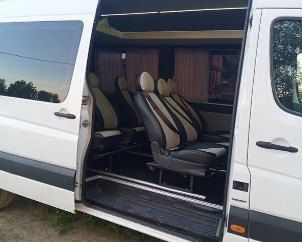 Белый Мерседес Sprinter, объемом двигателя 2.14 л и пробегом 466 тыс. км за 21000 $, фото 8 на Automoto.ua