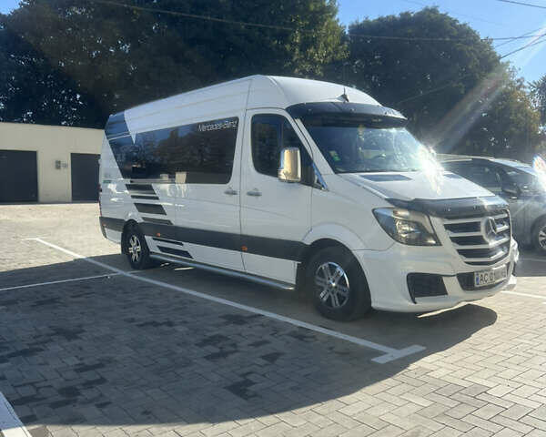 Білий Мерседес Sprinter, об'ємом двигуна 2.99 л та пробігом 380 тис. км за 44400 $, фото 10 на Automoto.ua