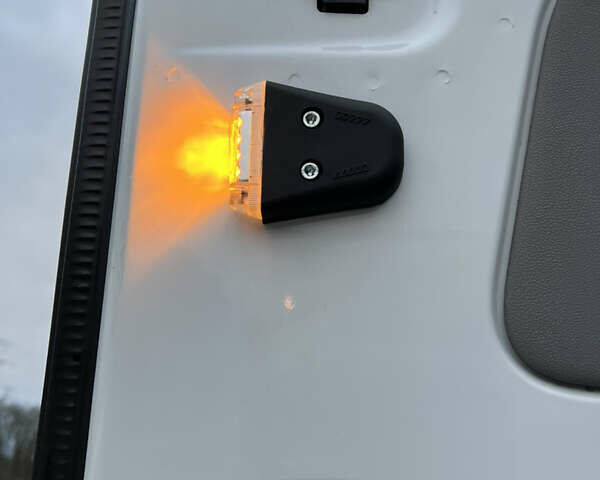 Білий Мерседес Sprinter, об'ємом двигуна 2.2 л та пробігом 332 тис. км за 27900 $, фото 73 на Automoto.ua