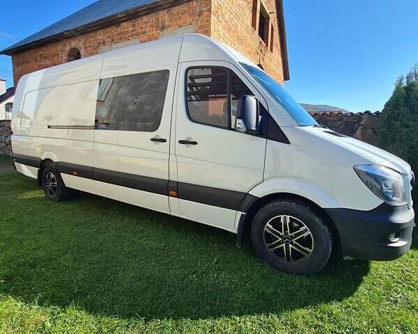 Белый Мерседес Sprinter, объемом двигателя 2.99 л и пробегом 496 тыс. км за 45000 $, фото 14 на Automoto.ua
