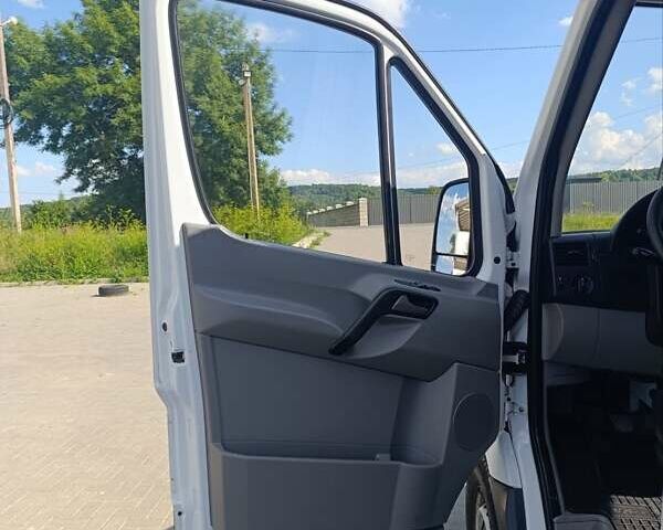 Белый Мерседес Sprinter, объемом двигателя 2.2 л и пробегом 352 тыс. км за 25600 $, фото 15 на Automoto.ua