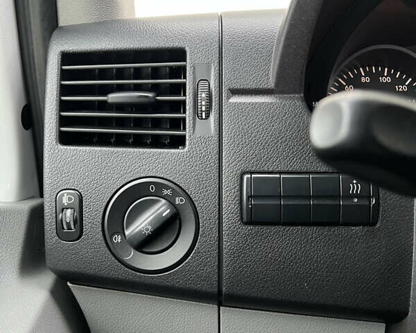 Білий Мерседес Sprinter, об'ємом двигуна 2.2 л та пробігом 332 тис. км за 27900 $, фото 34 на Automoto.ua