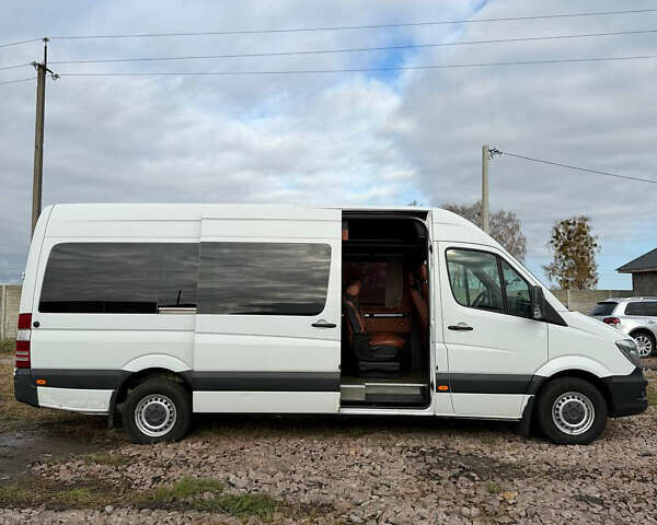 Білий Мерседес Sprinter, об'ємом двигуна 2.14 л та пробігом 880 тис. км за 23000 $, фото 1 на Automoto.ua