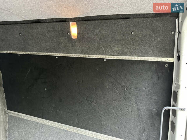 Білий Мерседес Sprinter, об'ємом двигуна 2.14 л та пробігом 575 тис. км за 22999 $, фото 27 на Automoto.ua