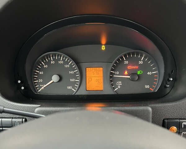 Білий Мерседес Sprinter, об'ємом двигуна 2.2 л та пробігом 332 тис. км за 27900 $, фото 35 на Automoto.ua