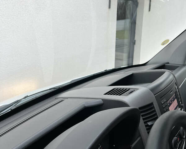 Білий Мерседес Sprinter, об'ємом двигуна 2.2 л та пробігом 332 тис. км за 27900 $, фото 52 на Automoto.ua