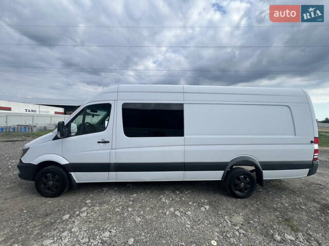 Белый Мерседес Sprinter, объемом двигателя 3 л и пробегом 852 тыс. км за 32000 $, фото 1 на Automoto.ua