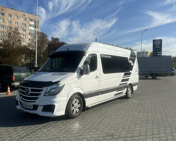 Білий Мерседес Sprinter, об'ємом двигуна 2.99 л та пробігом 380 тис. км за 44400 $, фото 1 на Automoto.ua