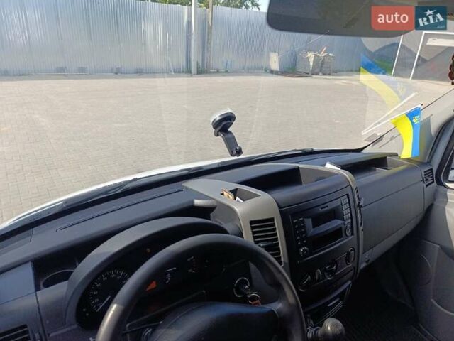 Белый Мерседес Sprinter, объемом двигателя 2.2 л и пробегом 352 тыс. км за 25600 $, фото 26 на Automoto.ua