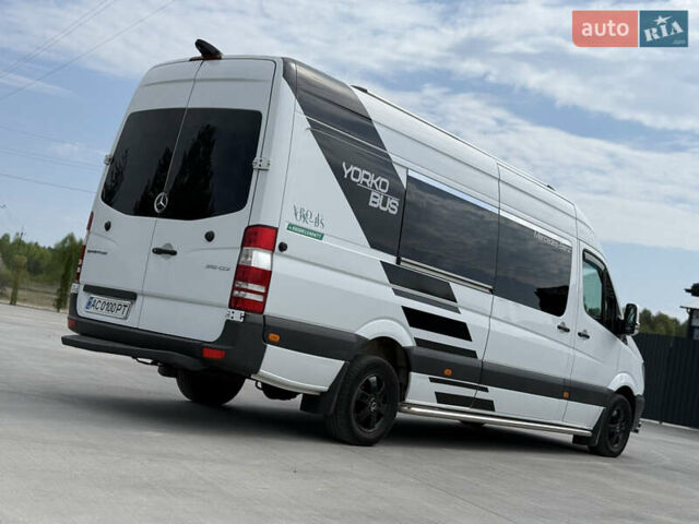 Белый Мерседес Sprinter, объемом двигателя 2.9 л и пробегом 545 тыс. км за 34400 $, фото 71 на Automoto.ua