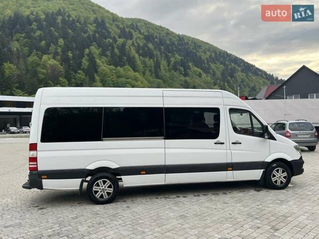 Белый Мерседес Sprinter, объемом двигателя 3 л и пробегом 500 тыс. км за 27999 $, фото 8 на Automoto.ua