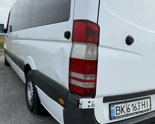 Білий Мерседес Sprinter, об'ємом двигуна 2.14 л та пробігом 268 тис. км за 25000 $, фото 8 на Automoto.ua