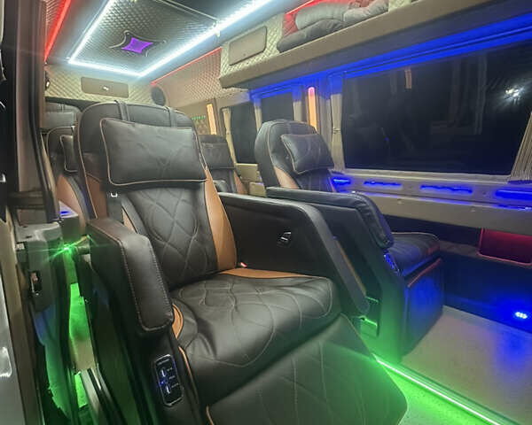 Білий Мерседес Sprinter, об'ємом двигуна 2.99 л та пробігом 380 тис. км за 44400 $, фото 21 на Automoto.ua