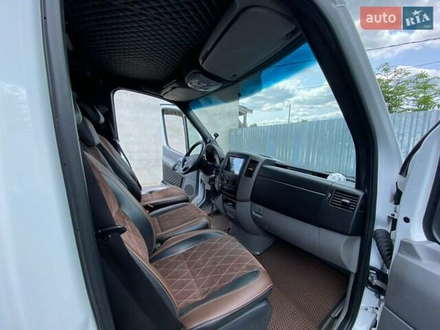 Белый Мерседес Sprinter, объемом двигателя 2.14 л и пробегом 660 тыс. км за 28400 $, фото 4 на Automoto.ua