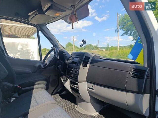Белый Мерседес Sprinter, объемом двигателя 2.2 л и пробегом 352 тыс. км за 25600 $, фото 22 на Automoto.ua