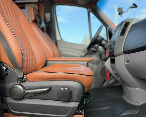 Белый Мерседес Sprinter, объемом двигателя 2.14 л и пробегом 880 тыс. км за 27000 $, фото 20 на Automoto.ua