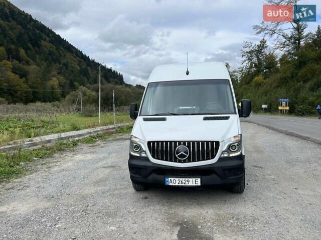 Білий Мерседес Sprinter, об'ємом двигуна 3 л та пробігом 500 тис. км за 28500 $, фото 3 на Automoto.ua