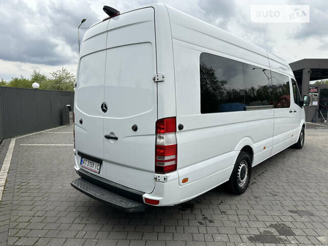 Белый Мерседес Sprinter, объемом двигателя 0 л и пробегом 310 тыс. км за 32150 $, фото 12 на Automoto.ua