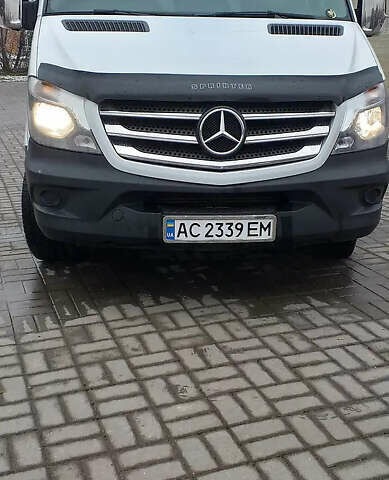 Белый Мерседес Sprinter, объемом двигателя 2.14 л и пробегом 270 тыс. км за 30500 $, фото 1 на Automoto.ua
