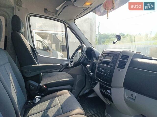 Белый Мерседес Sprinter, объемом двигателя 2.2 л и пробегом 352 тыс. км за 25600 $, фото 25 на Automoto.ua