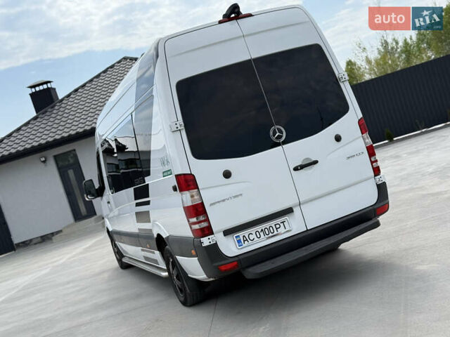 Белый Мерседес Sprinter, объемом двигателя 2.9 л и пробегом 545 тыс. км за 34400 $, фото 82 на Automoto.ua