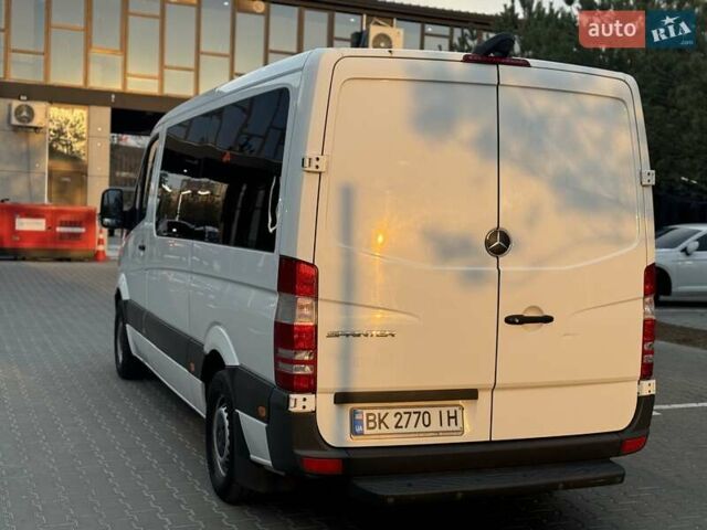 Белый Мерседес Sprinter, объемом двигателя 2.2 л и пробегом 420 тыс. км за 20900 $, фото 22 на Automoto.ua