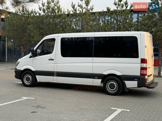 Белый Мерседес Sprinter, объемом двигателя 2.2 л и пробегом 420 тыс. км за 20900 $, фото 23 на Automoto.ua