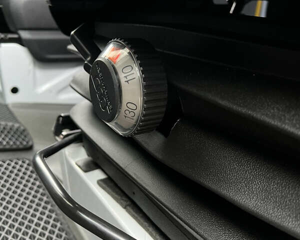 Білий Мерседес Sprinter, об'ємом двигуна 2.2 л та пробігом 332 тис. км за 27900 $, фото 31 на Automoto.ua