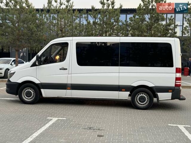 Белый Мерседес Sprinter, объемом двигателя 2.2 л и пробегом 420 тыс. км за 20900 $, фото 26 на Automoto.ua