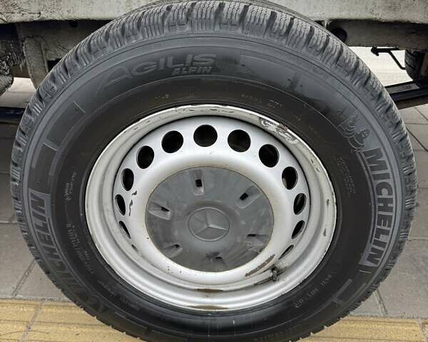 Белый Мерседес Sprinter, объемом двигателя 2.14 л и пробегом 1 тыс. км за 25000 $, фото 11 на Automoto.ua