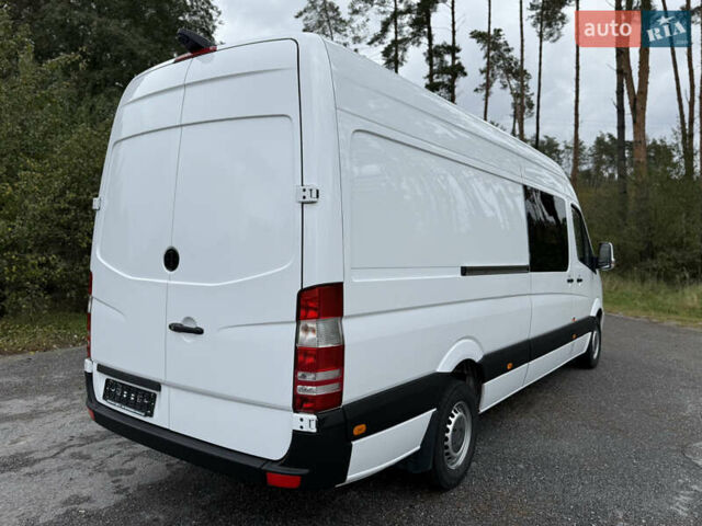 Белый Мерседес Sprinter, объемом двигателя 3 л и пробегом 227 тыс. км за 32900 $, фото 9 на Automoto.ua