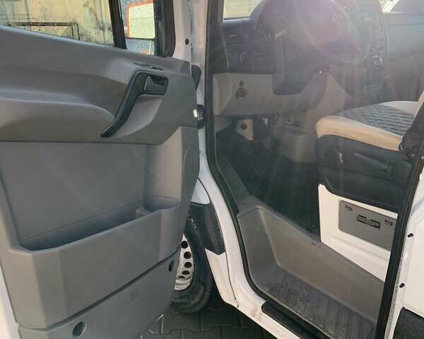 Білий Мерседес Sprinter, об'ємом двигуна 0 л та пробігом 247 тис. км за 37000 $, фото 9 на Automoto.ua