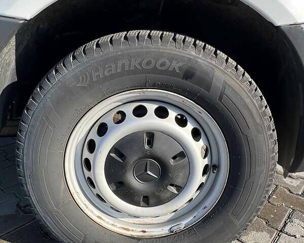 Білий Мерседес Sprinter, об'ємом двигуна 0 л та пробігом 247 тис. км за 37000 $, фото 27 на Automoto.ua