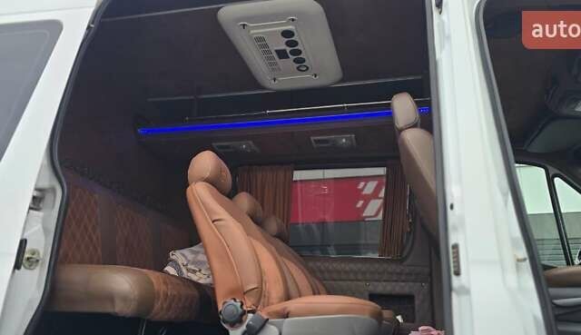Белый Мерседес Sprinter, объемом двигателя 2.2 л и пробегом 600 тыс. км за 33000 $, фото 25 на Automoto.ua