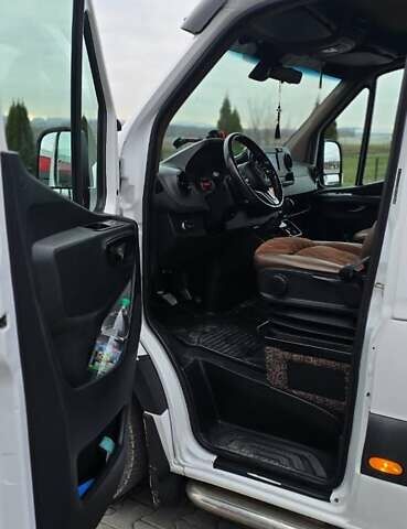 Белый Мерседес Sprinter, объемом двигателя 2.2 л и пробегом 600 тыс. км за 33000 $, фото 20 на Automoto.ua