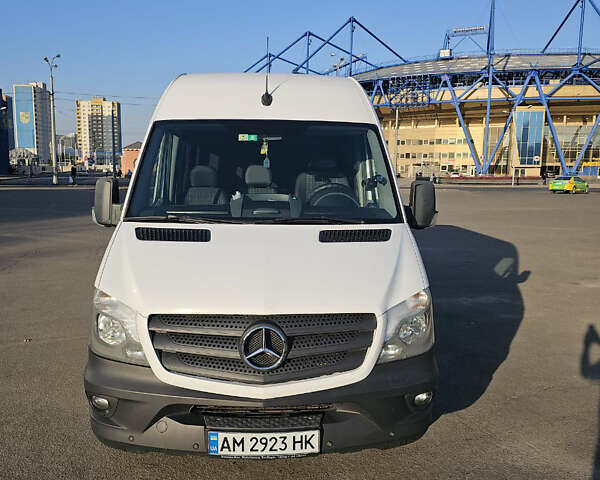 Белый Мерседес Sprinter, объемом двигателя 0 л и пробегом 518 тыс. км за 25250 $, фото 2 на Automoto.ua