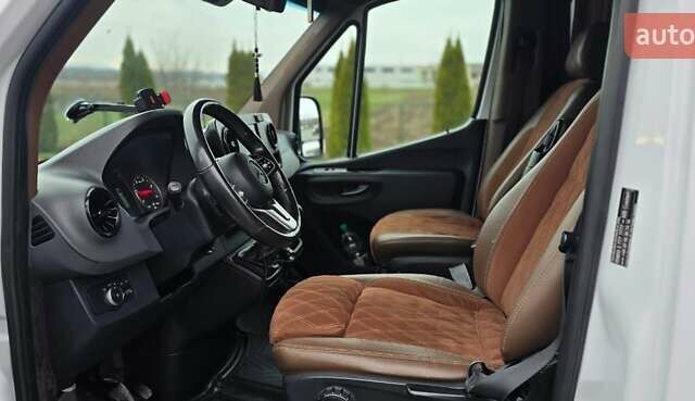 Белый Мерседес Sprinter, объемом двигателя 2.2 л и пробегом 600 тыс. км за 33000 $, фото 19 на Automoto.ua