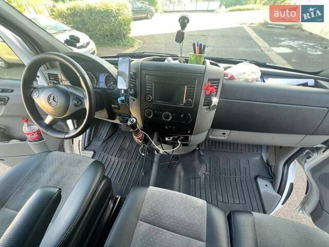 Белый Мерседес Sprinter, объемом двигателя 2.14 л и пробегом 650 тыс. км за 23000 $, фото 14 на Automoto.ua