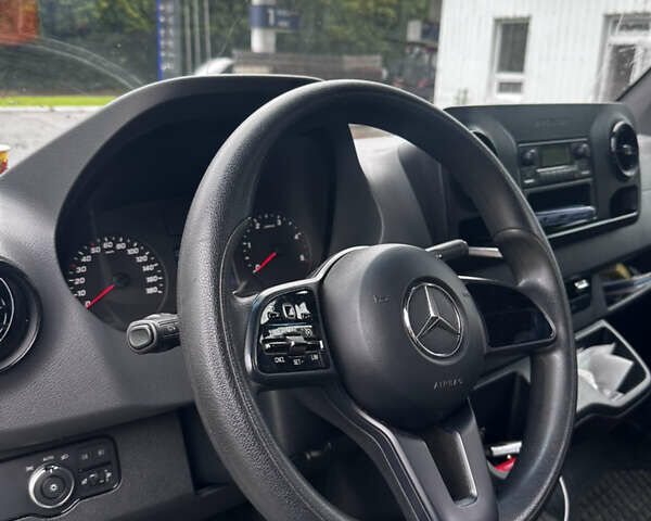 Білий Мерседес Sprinter, об'ємом двигуна 2.14 л та пробігом 500 тис. км за 34900 $, фото 2 на Automoto.ua