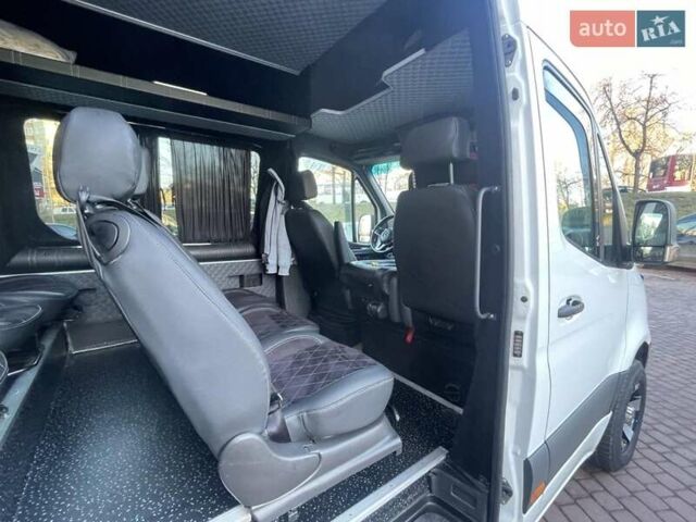 Белый Мерседес Sprinter, объемом двигателя 3 л и пробегом 509 тыс. км за 41500 $, фото 17 на Automoto.ua