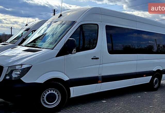 Белый Мерседес Sprinter, объемом двигателя 2.2 л и пробегом 633 тыс. км за 26500 $, фото 3 на Automoto.ua