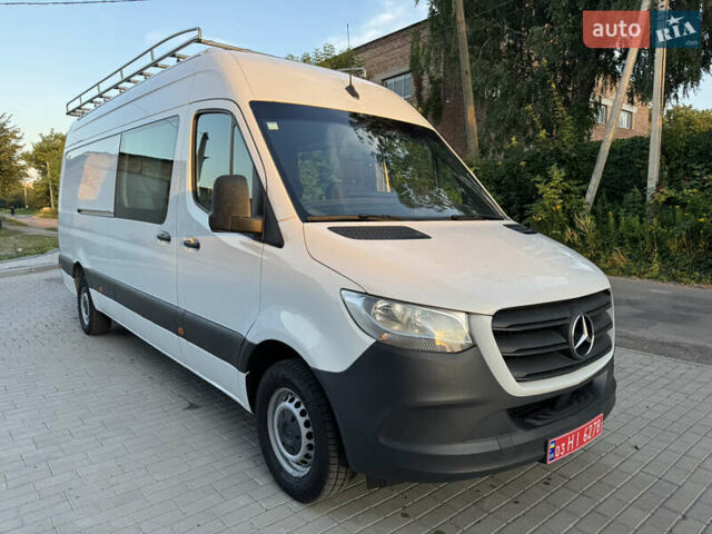Белый Мерседес Sprinter, объемом двигателя 2.14 л и пробегом 152 тыс. км за 30000 $, фото 2 на Automoto.ua