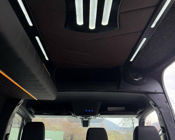 Белый Мерседес Sprinter, объемом двигателя 2.14 л и пробегом 350 тыс. км за 35900 $, фото 15 на Automoto.ua